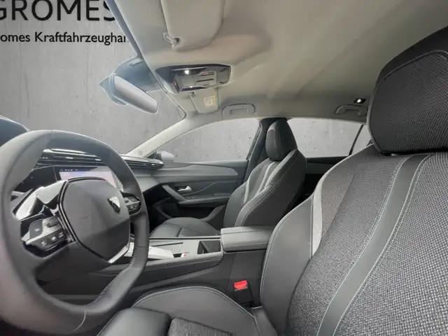 Peugeot 308 view 9