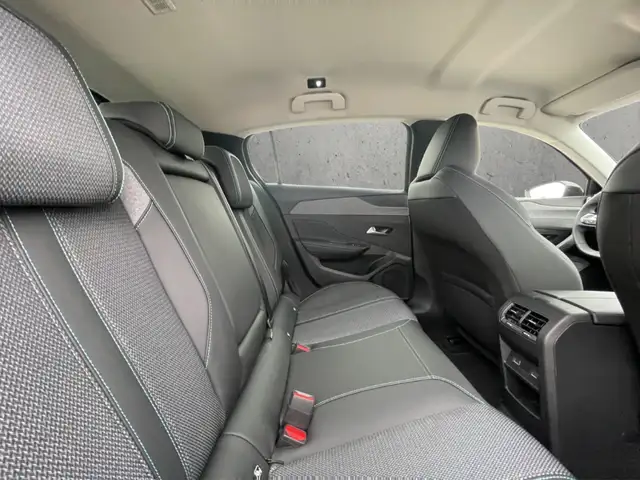 Peugeot 308 view 14