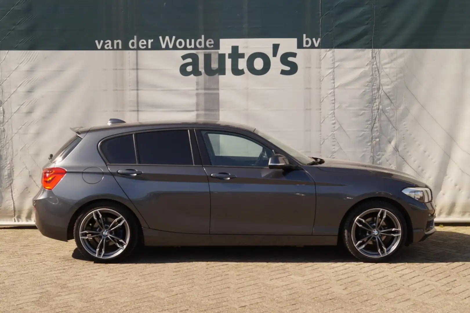 BMW 118 1-serie 118i 136pk Automaat Edition -STERRENHEMEL- Grigio - 2