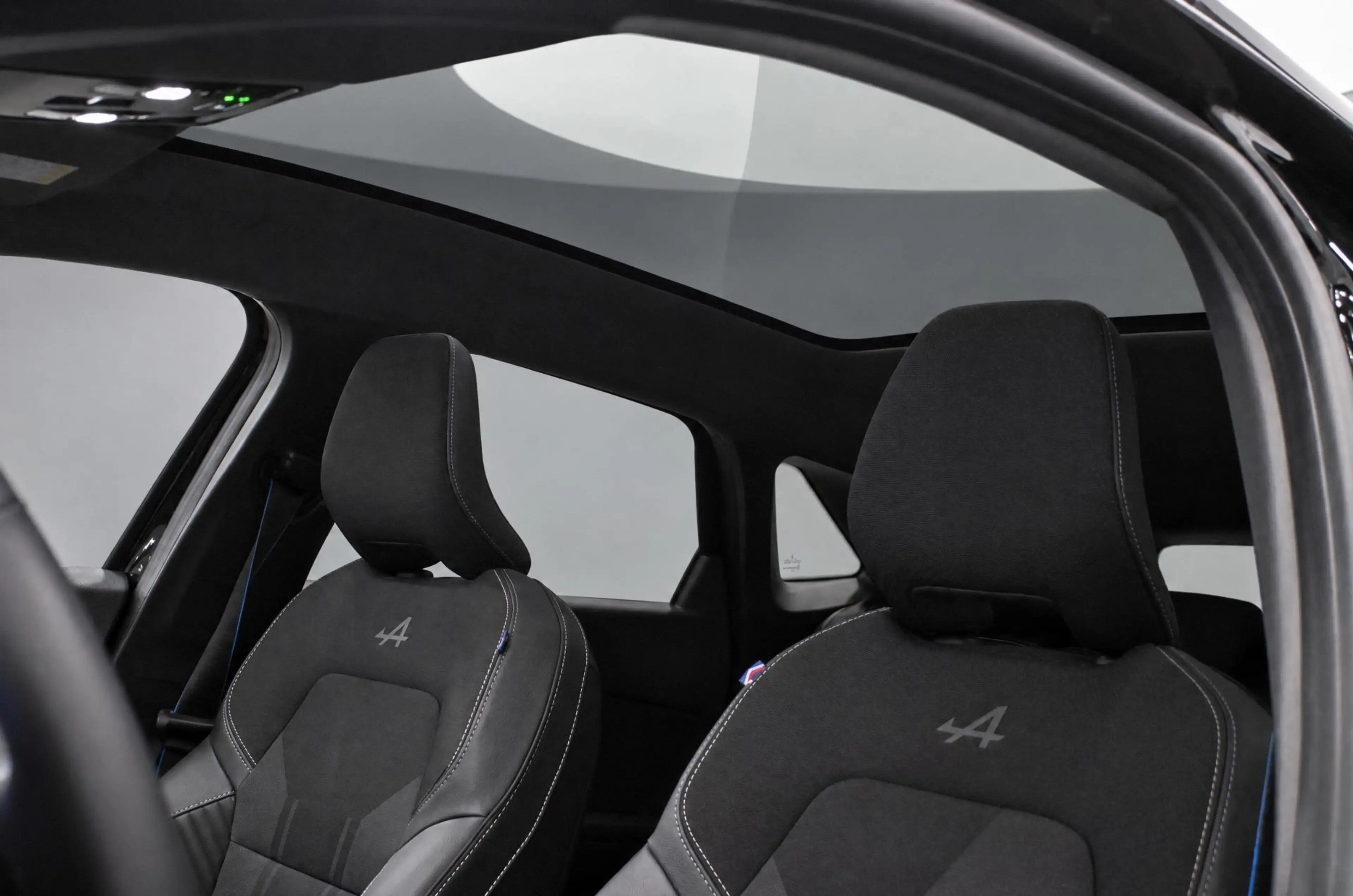 Renault Symbioz E-Tech full hybrid 160 esprit Alpine | PANORAMADAK — photo 8