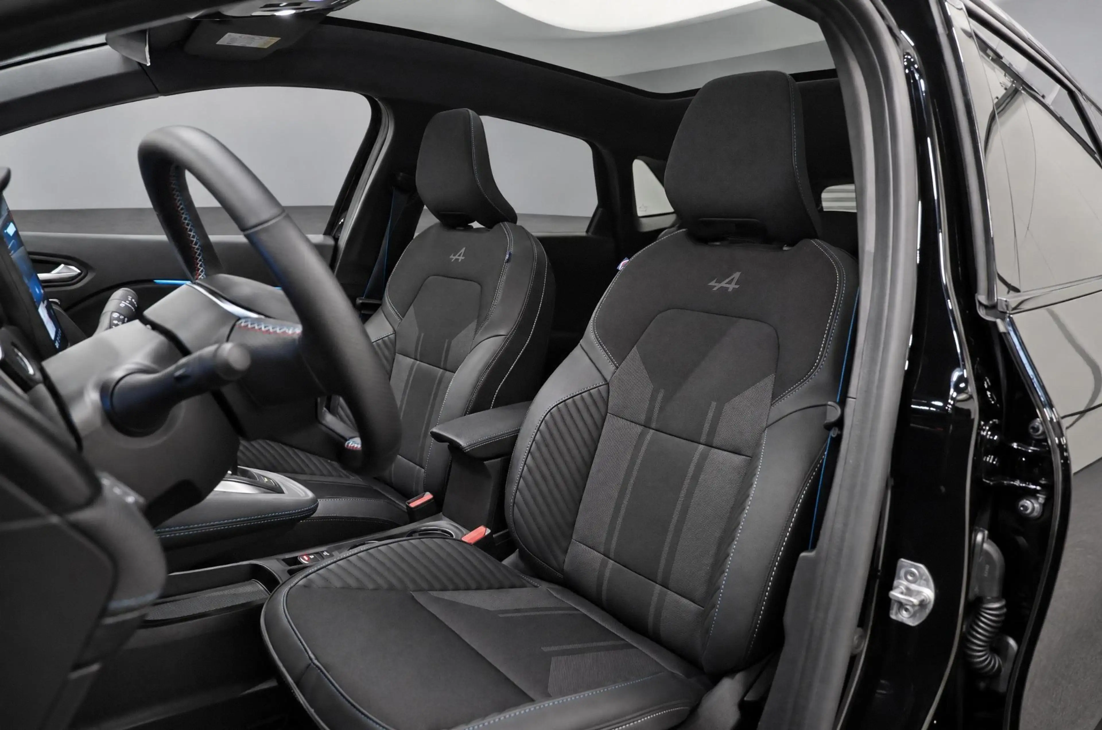 Renault Symbioz E-Tech full hybrid 160 esprit Alpine | PANORAMADAK — photo 12