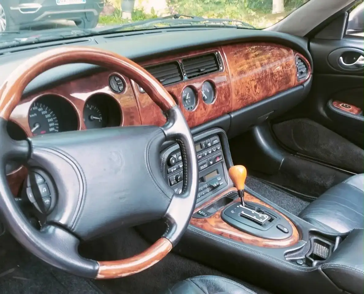 Jaguar XK8 Convertible 4.0, foto 4