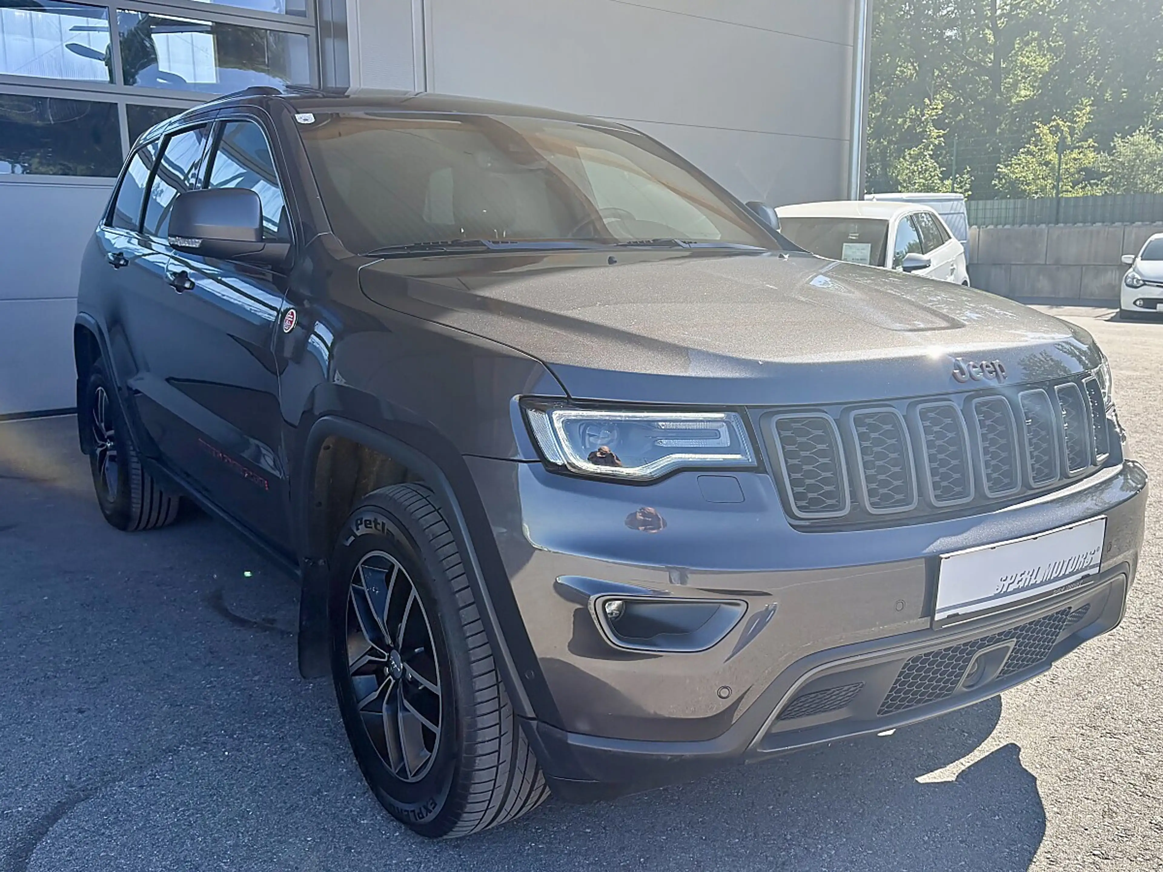 Jeep Grand Cherokee 3,0 V6 CRD Trailhawk — photo 3