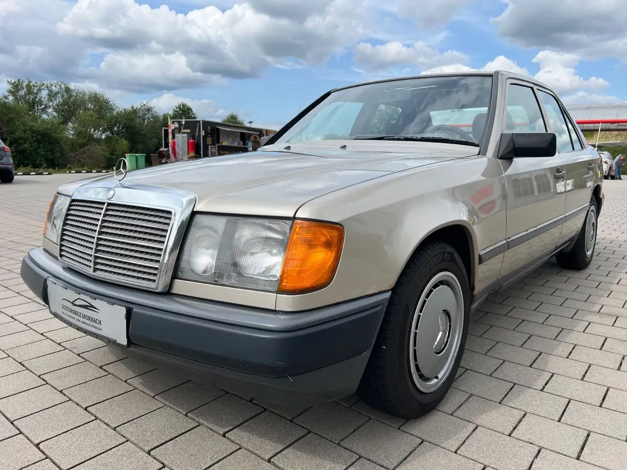 Mercedes-Benz 230 E W124 Lim. *OLDTIMER*AUTOMATIK*2HAND*, foto 4