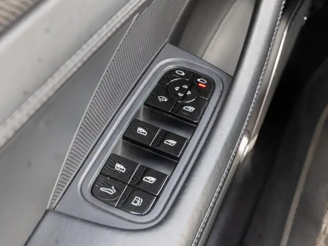 Porsche Panamera view 29