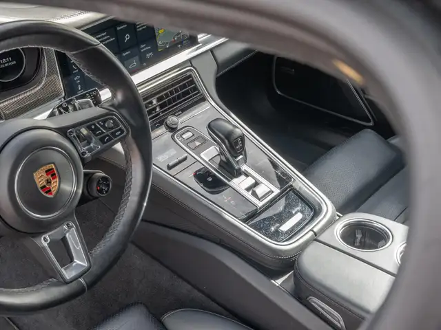Porsche Panamera view 14