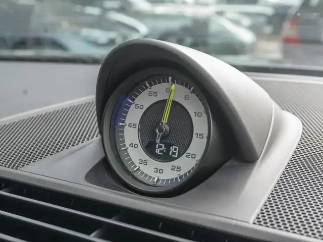 Porsche Panamera view 18