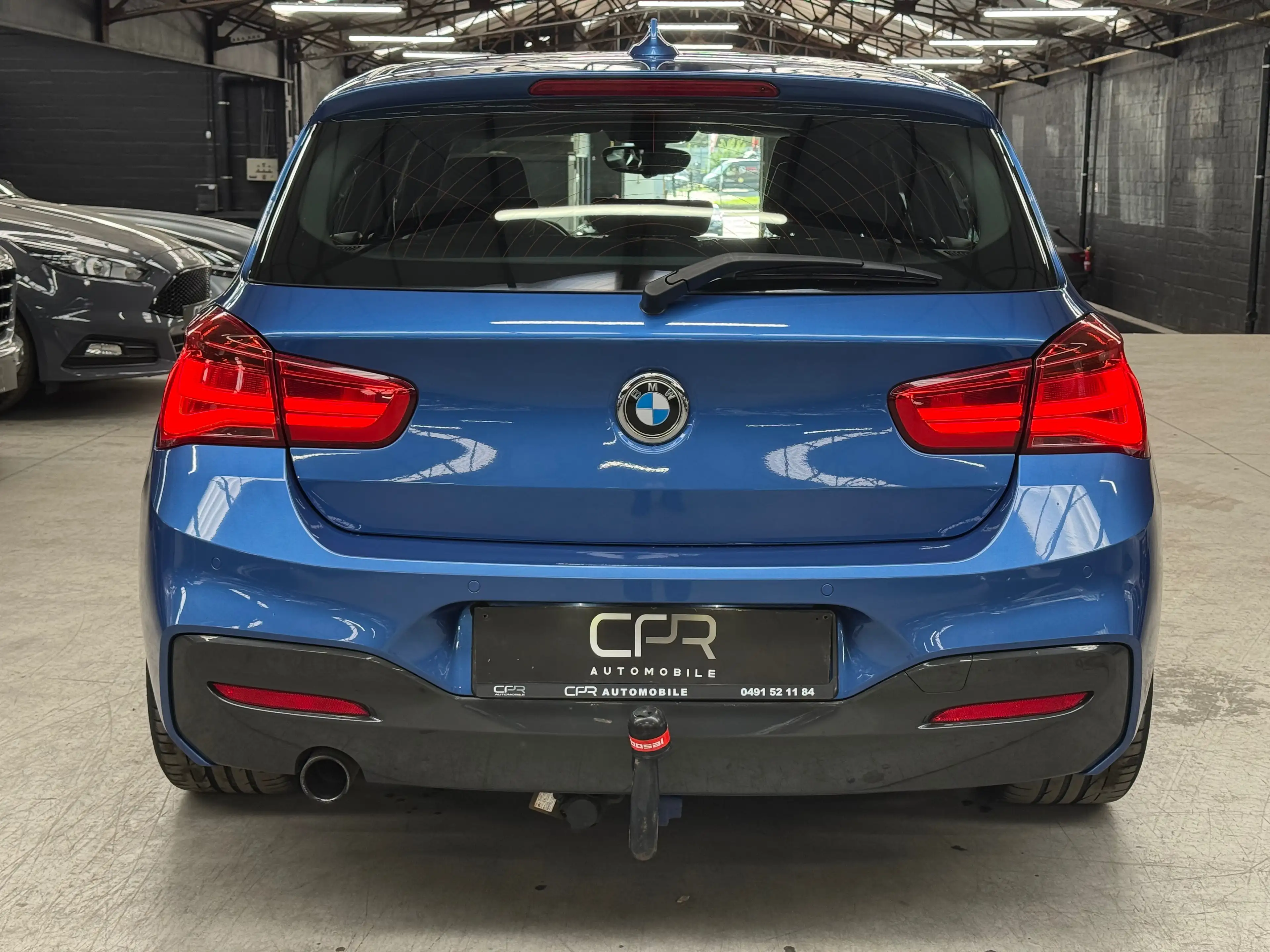 BMW 118 i * PACK M * ALCANTARA * LED * GPS * RADAR AR * ATTELAGE — photo 5