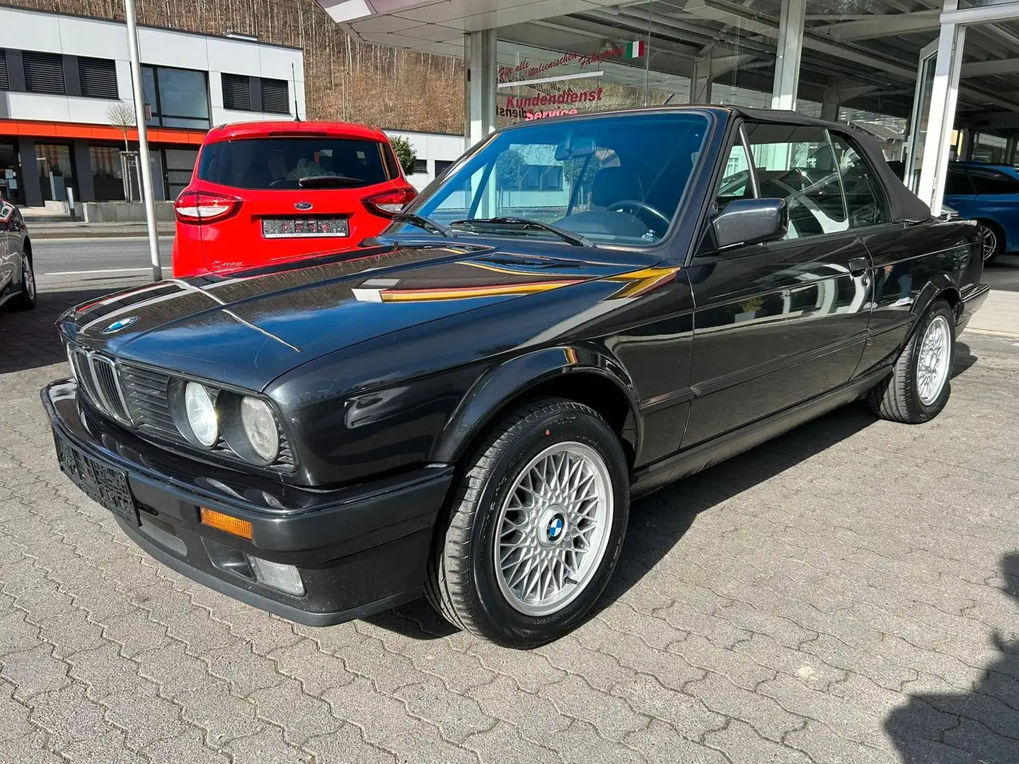 BMW 320 i 1.Hd.,lückenloses BMW scheckheft,dt.Ausl. Zwart - 1