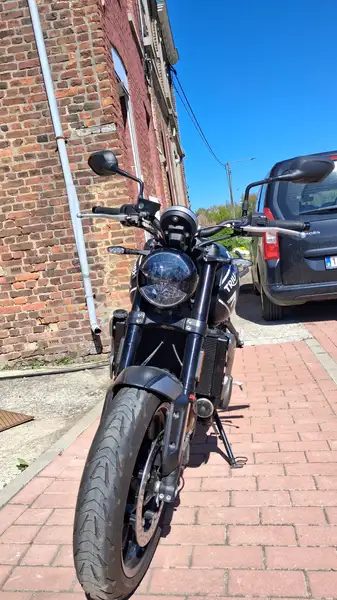 Triumph Trident 660 - foto 5