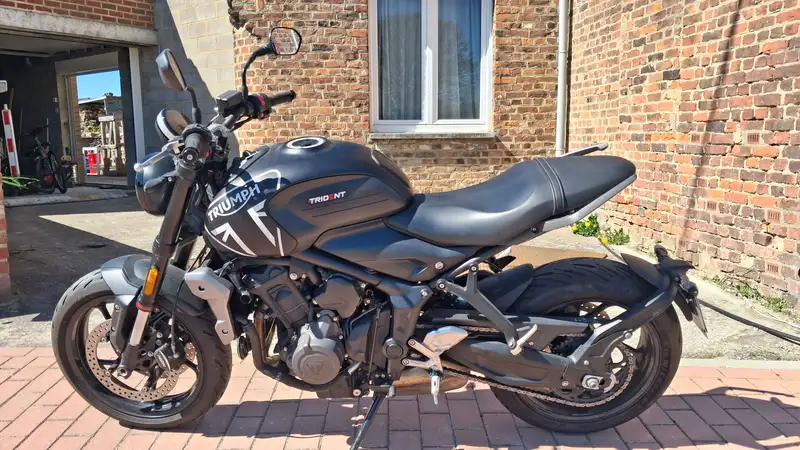 Triumph Trident 660 - foto 3