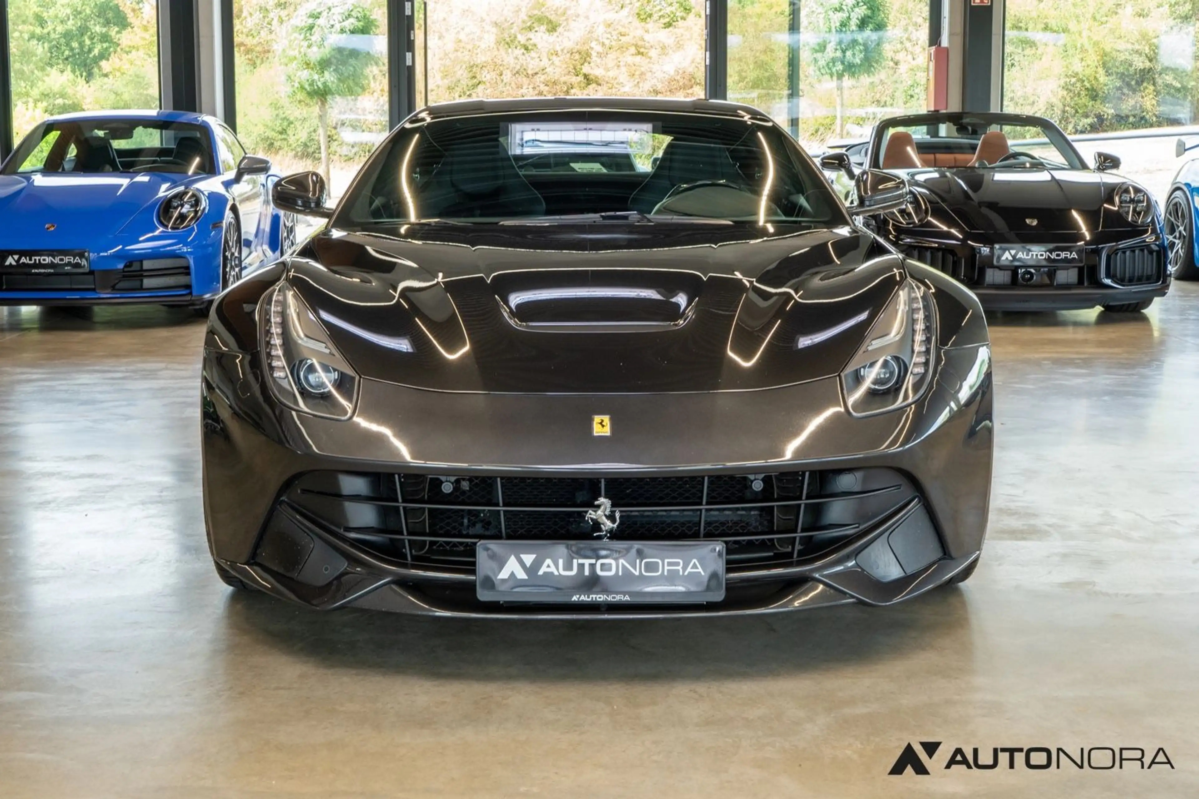 Ferrari F12 Berlinetta JBL Kamera Racingsitze — photo 5