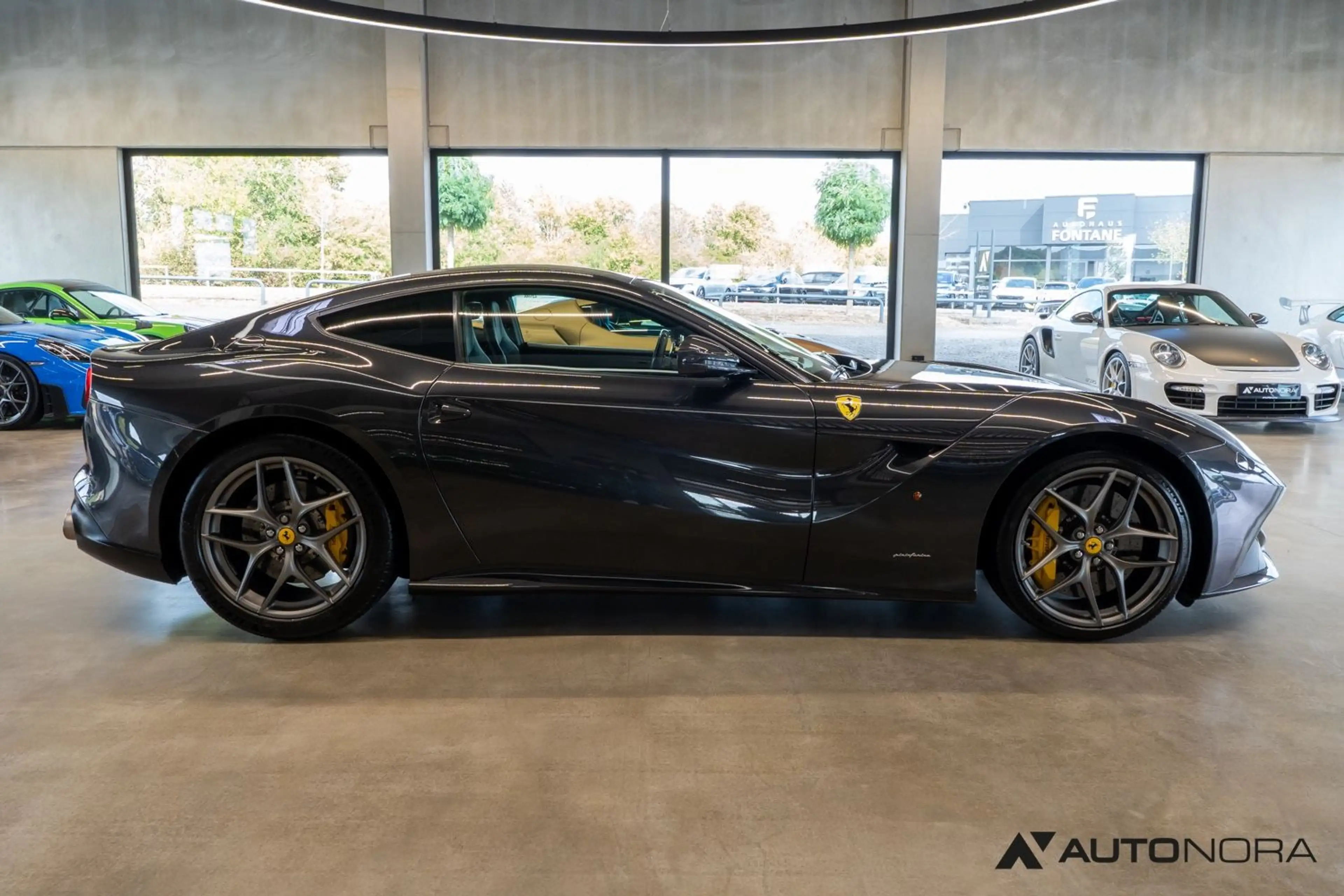 Ferrari F12 Berlinetta JBL Kamera Racingsitze — photo 13