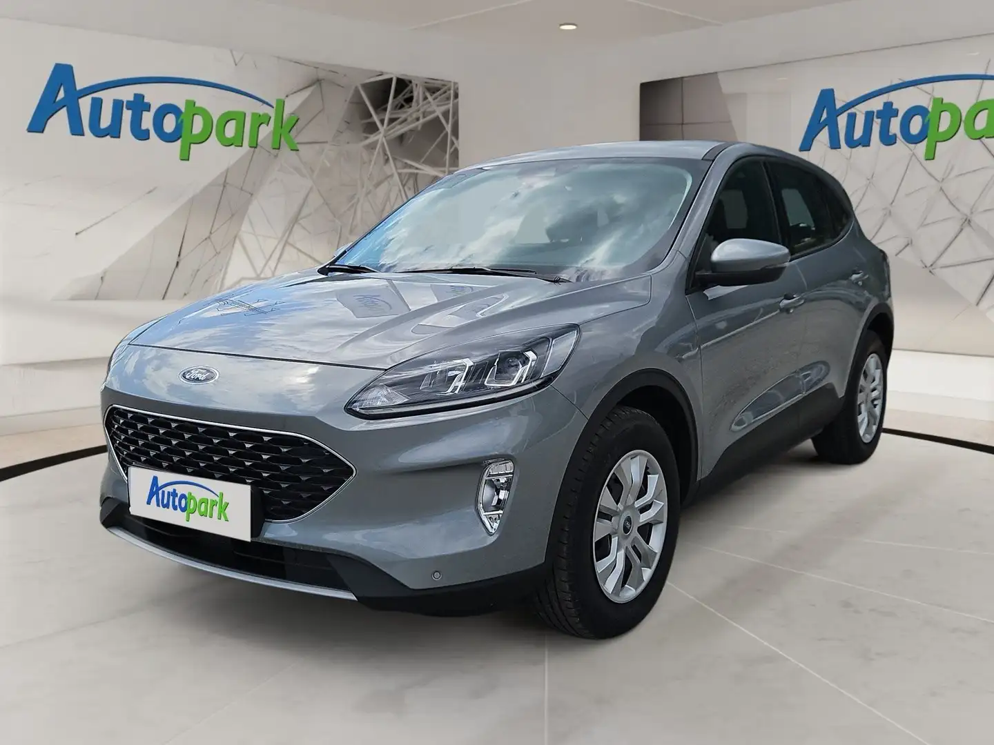 Ford Kuga Cool & Connect Zilver - 1