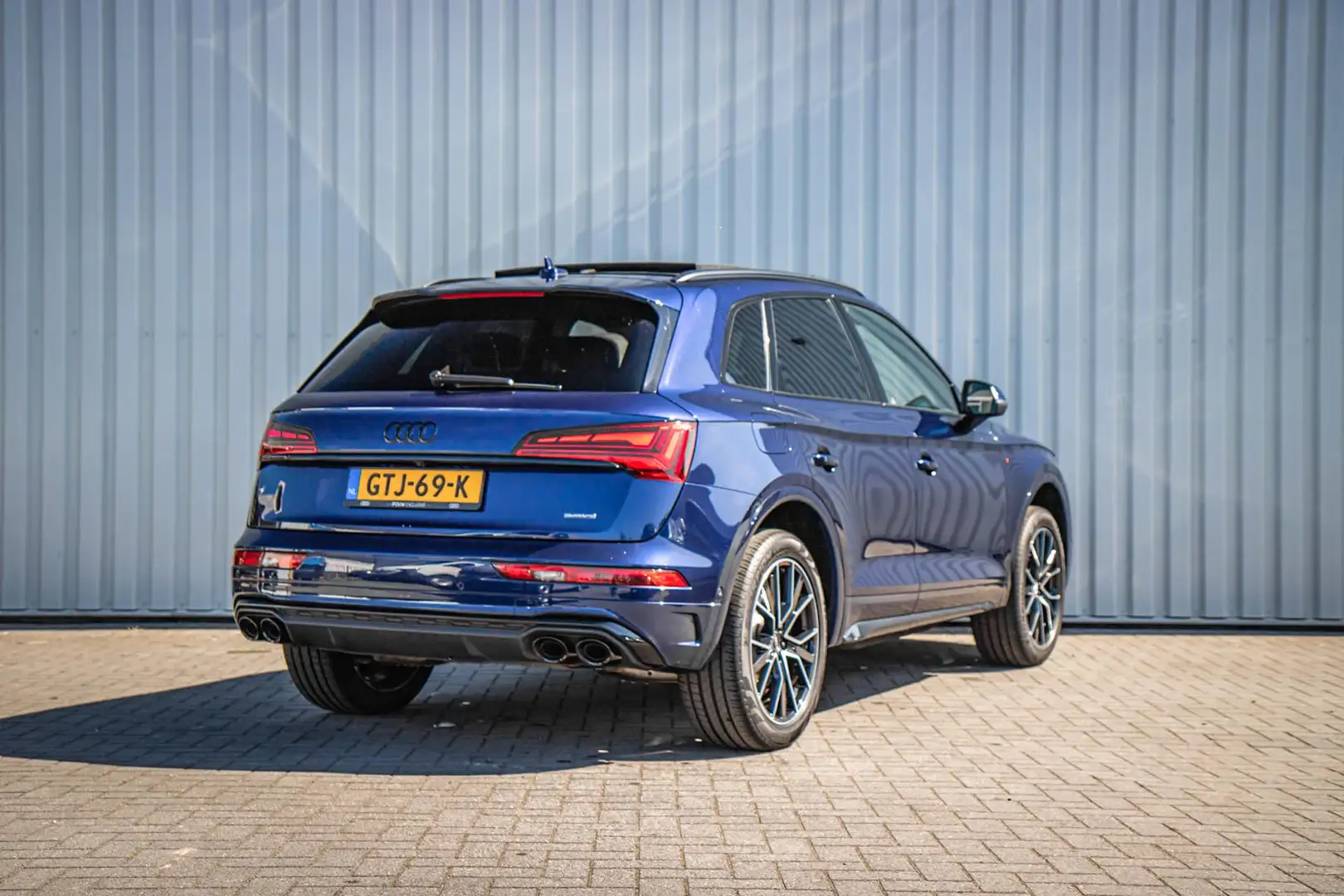 Audi Q5 55 TFSIe 367pk PHEV S Edition Competition | SoH 94 Blau - 2