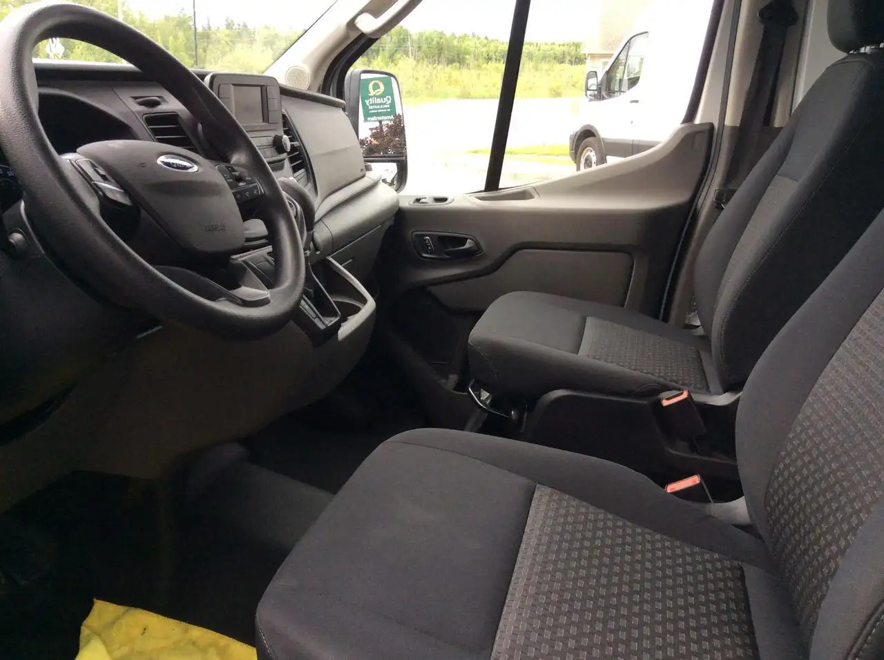 Ford Transit Cargo Van снимка Ford Transit Cargo Van