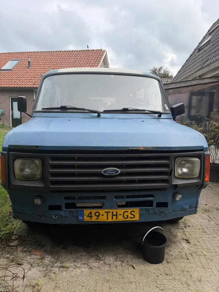 Ford Transit Bus, foto 2
