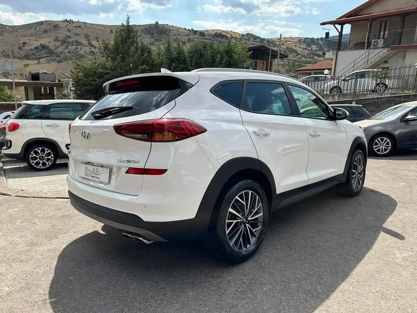 Hyundai TUCSON 1.6 crdi Exellence 2wd 115cv Bianco - 2