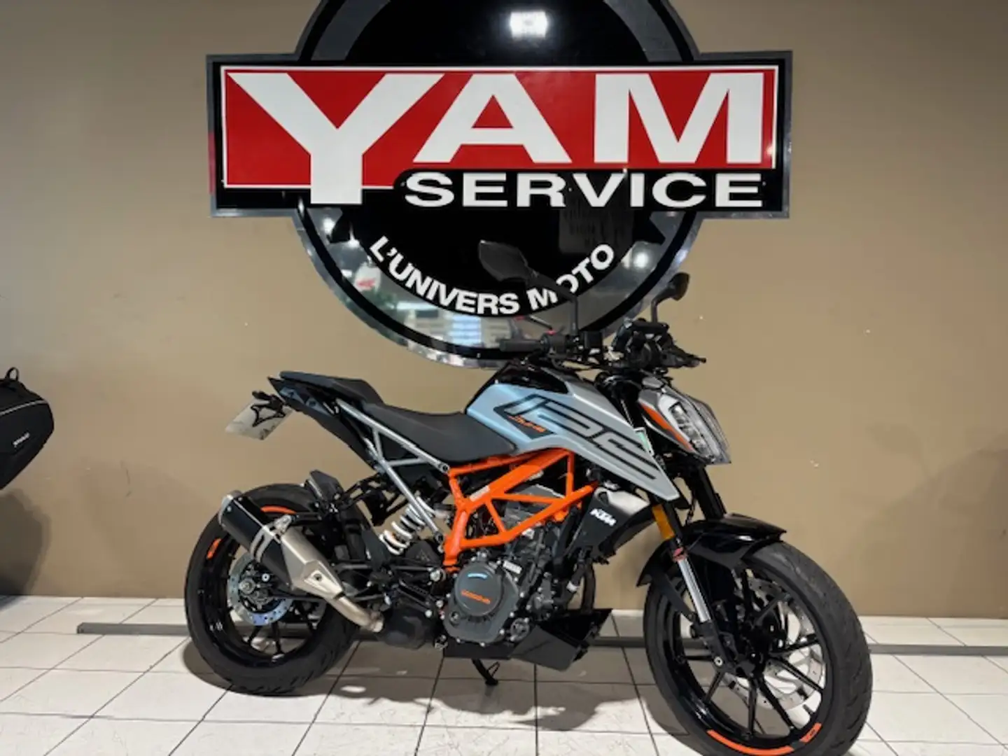 KTM 125 Duke Gri - 1