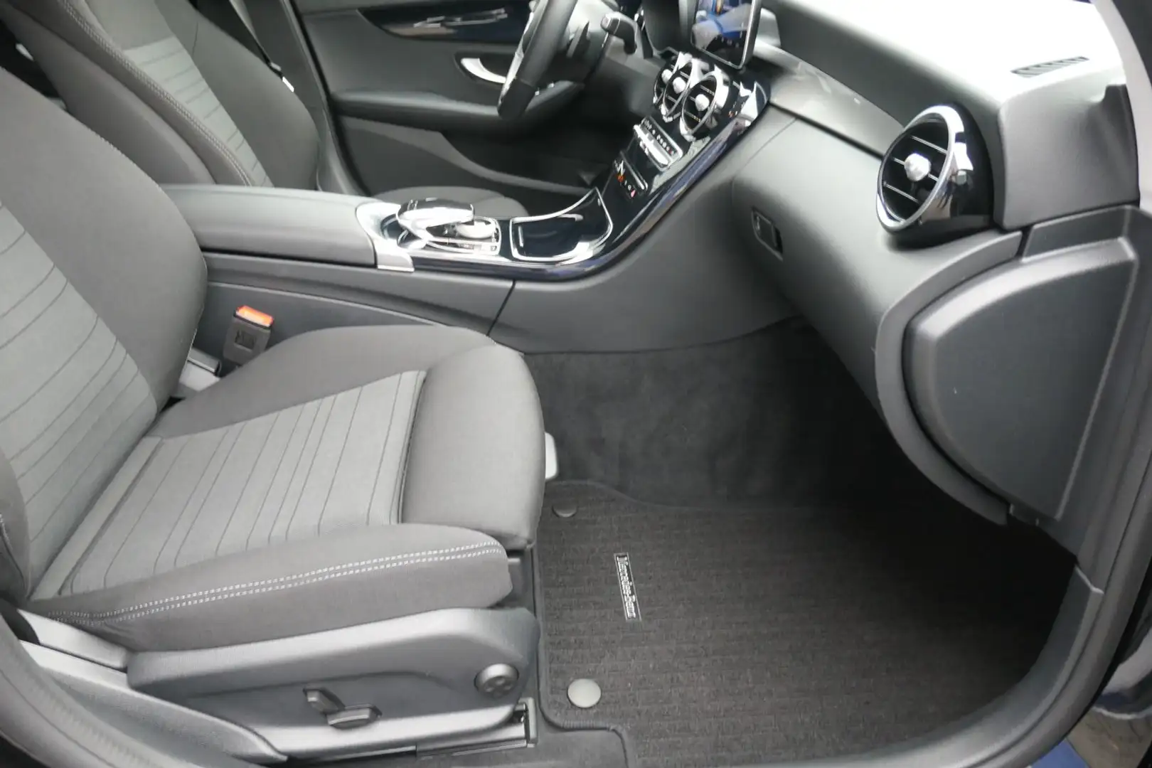 Mercedes-Benz C 220 C-Klasse Diesel d 9G-TRONIC Schwarz - 2