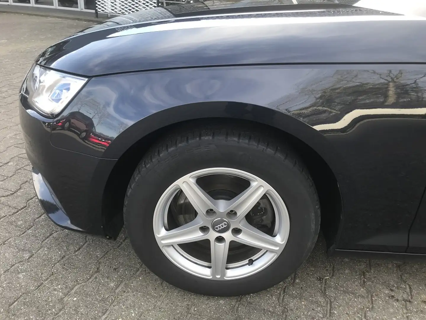 Audi A4 2.0 TDI Limo, Automatik, Navi, Blauw - 2