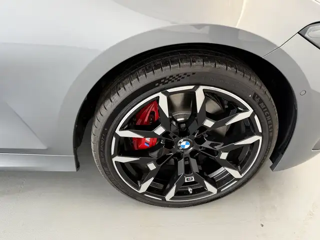 BMW 330 e xDrive Ansicht 17