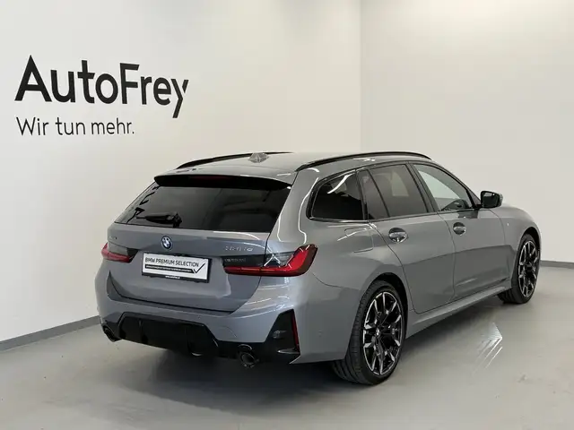 BMW 330 e xDrive Ansicht 2