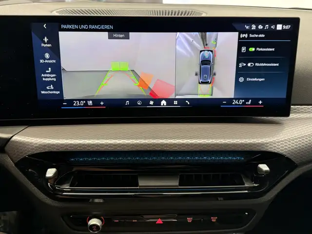 BMW 330 e xDrive Ansicht 9