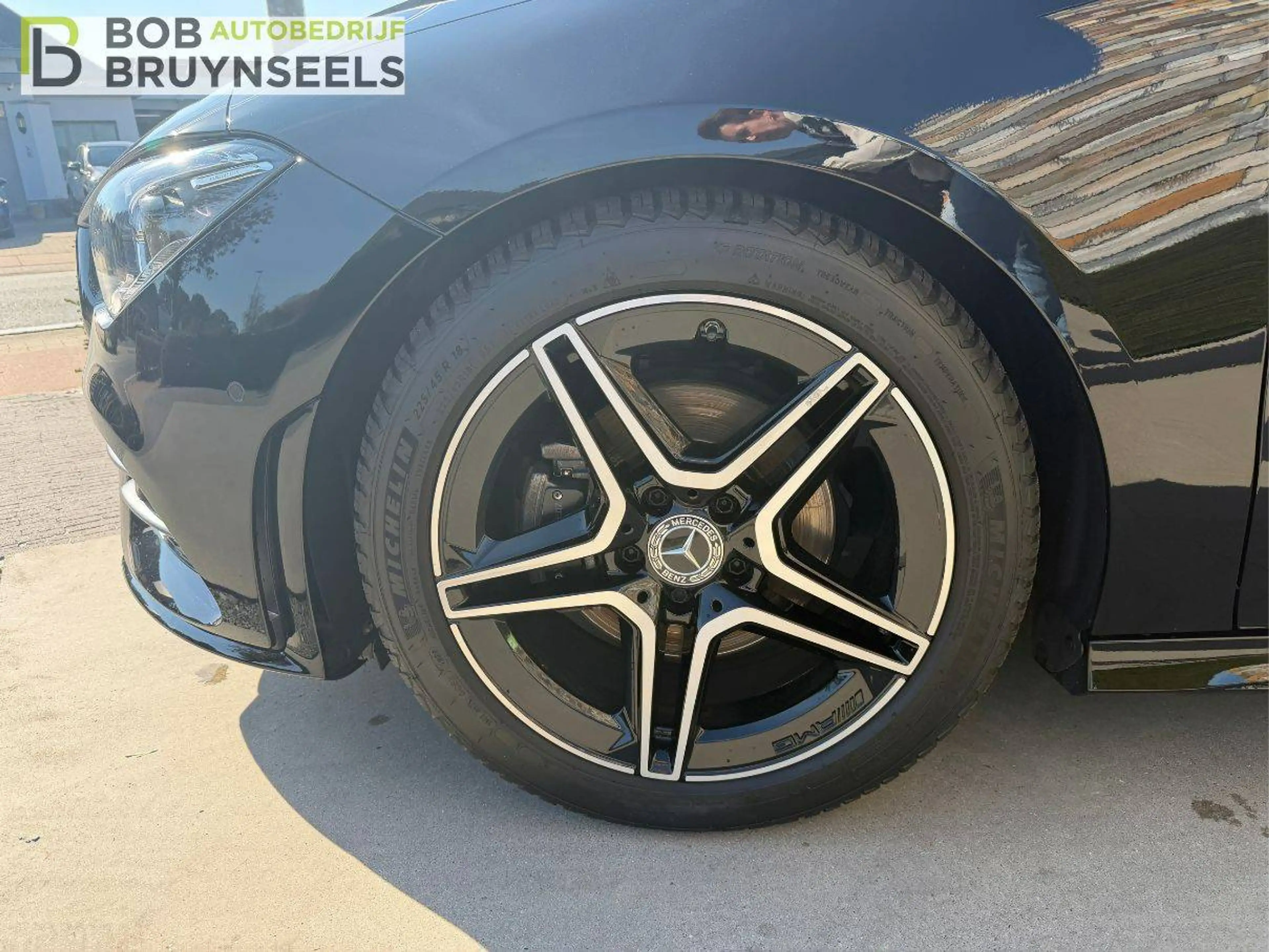 Mercedes-Benz CLA 180 | AMG line | Nightpakket | Camera | Sfeerverlichting | Sound System — photo 9