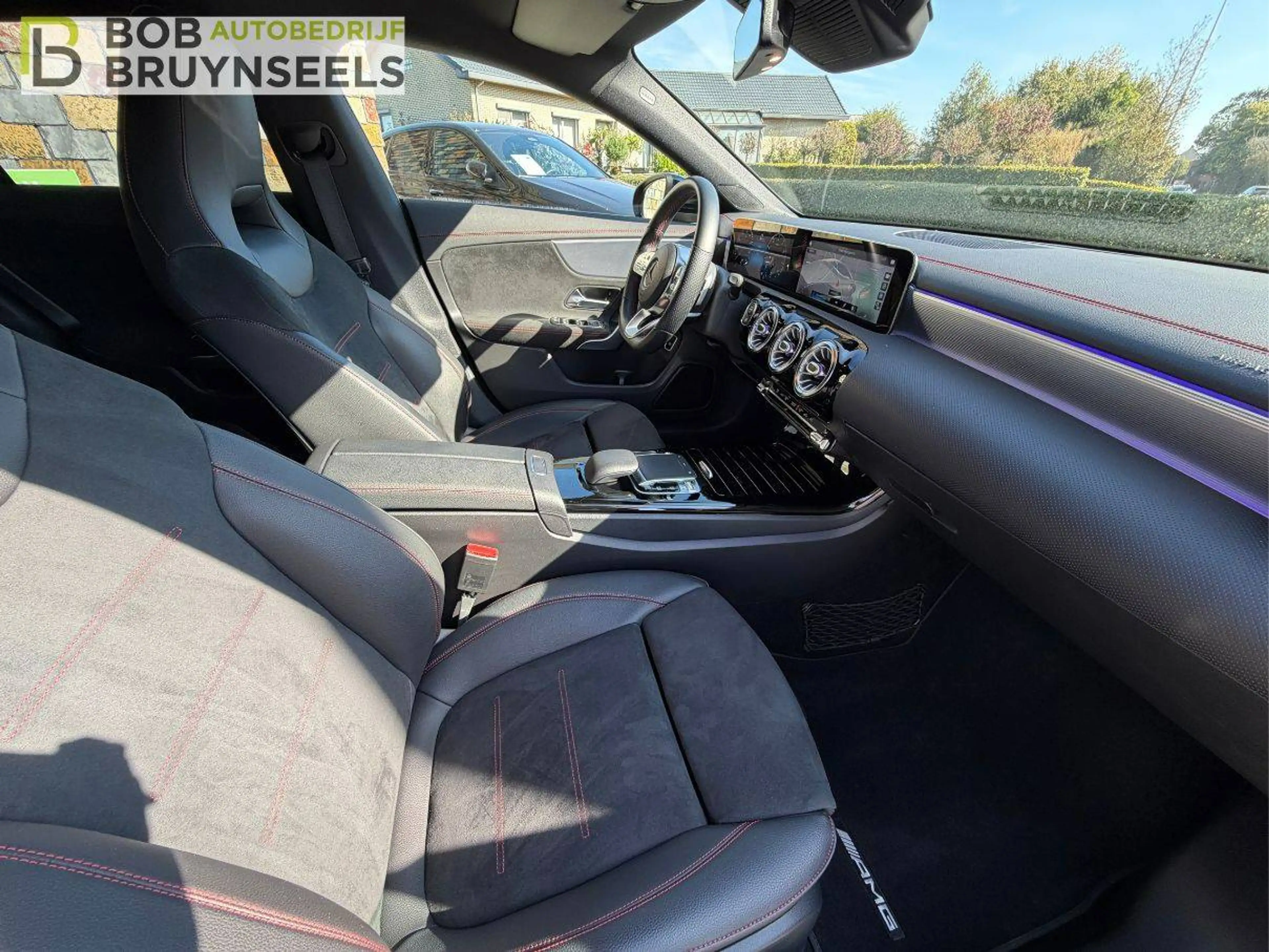 Mercedes-Benz CLA 180 | AMG line | Nightpakket | Camera | Sfeerverlichting | Sound System — photo 13