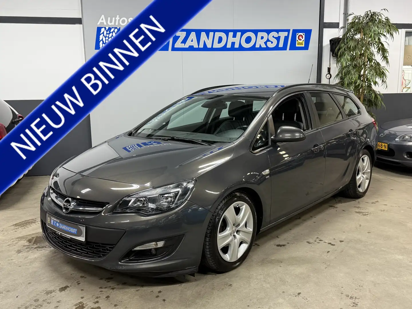 Opel Astra Sports Tourer 1.4 Turbo Sport + Grau - 1