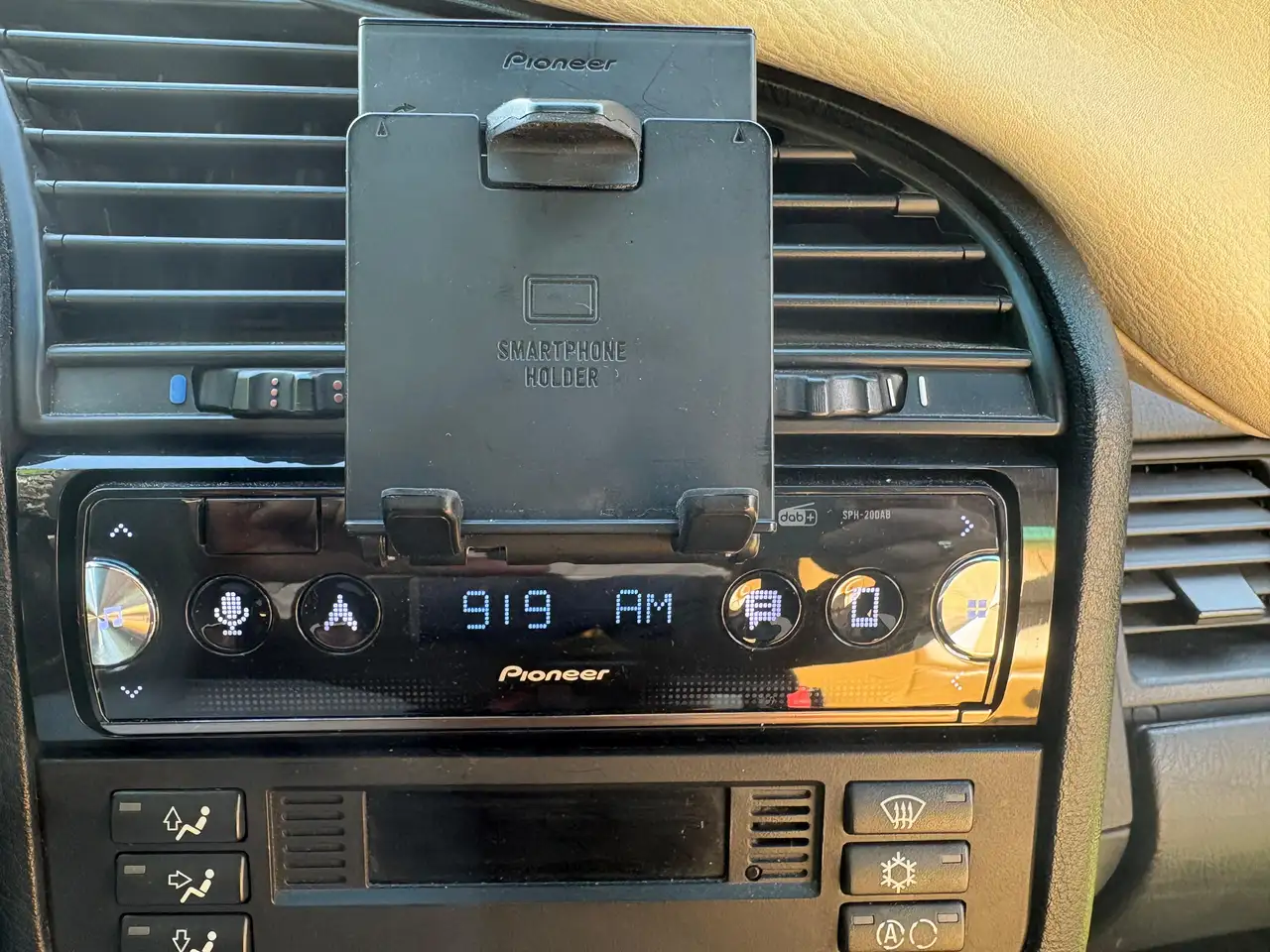 BMW 320i, foto 6