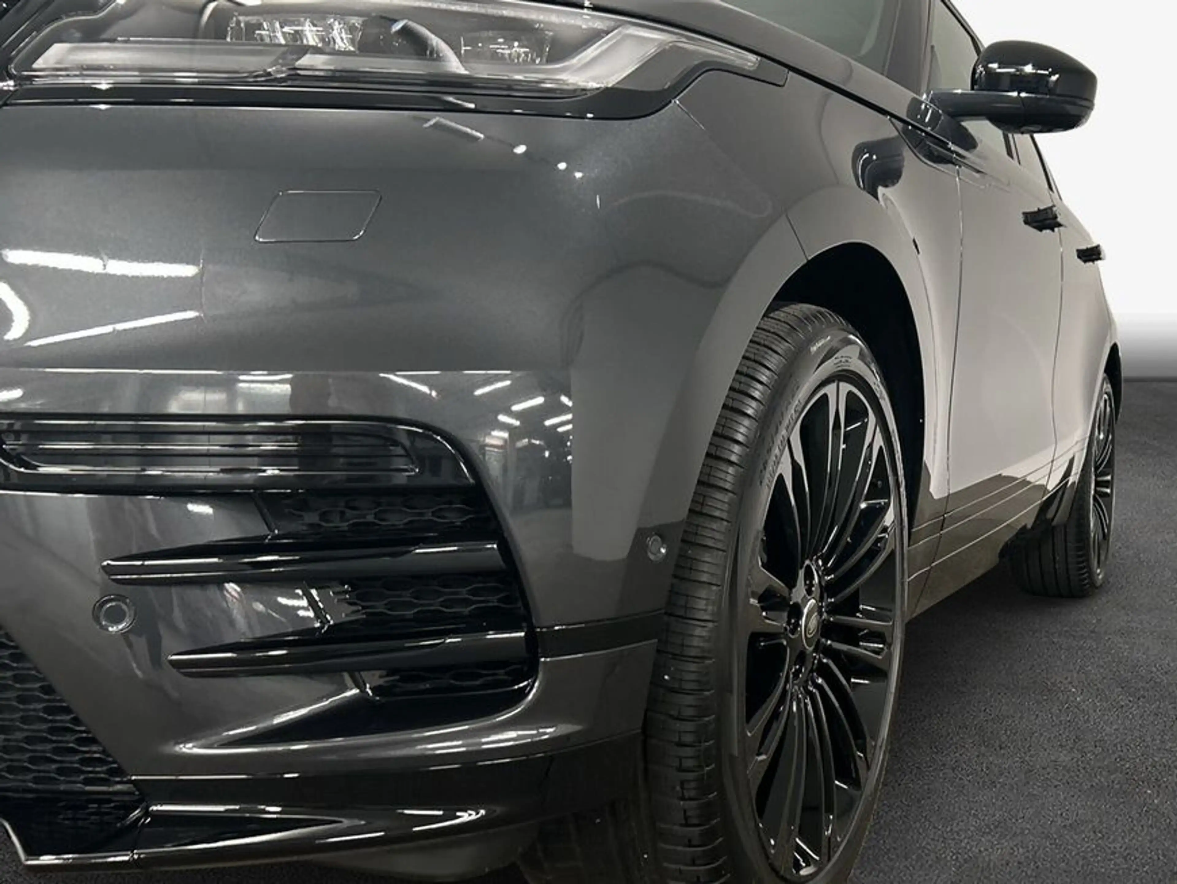 Land Rover Range Rover Velar D300 Dynamic SE — photo 12