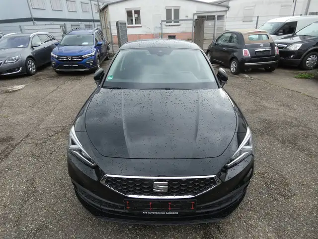 Seat Leon view 9