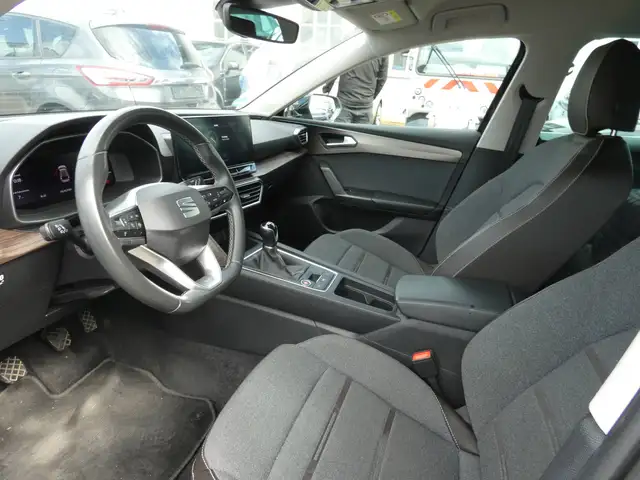 Seat Leon view 6