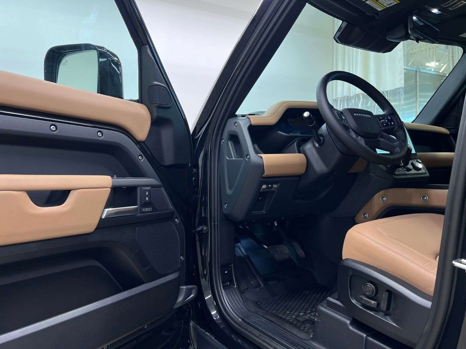 2026 Land Rover Defender 110 P400 X-DYNAMIC SE thumb 28