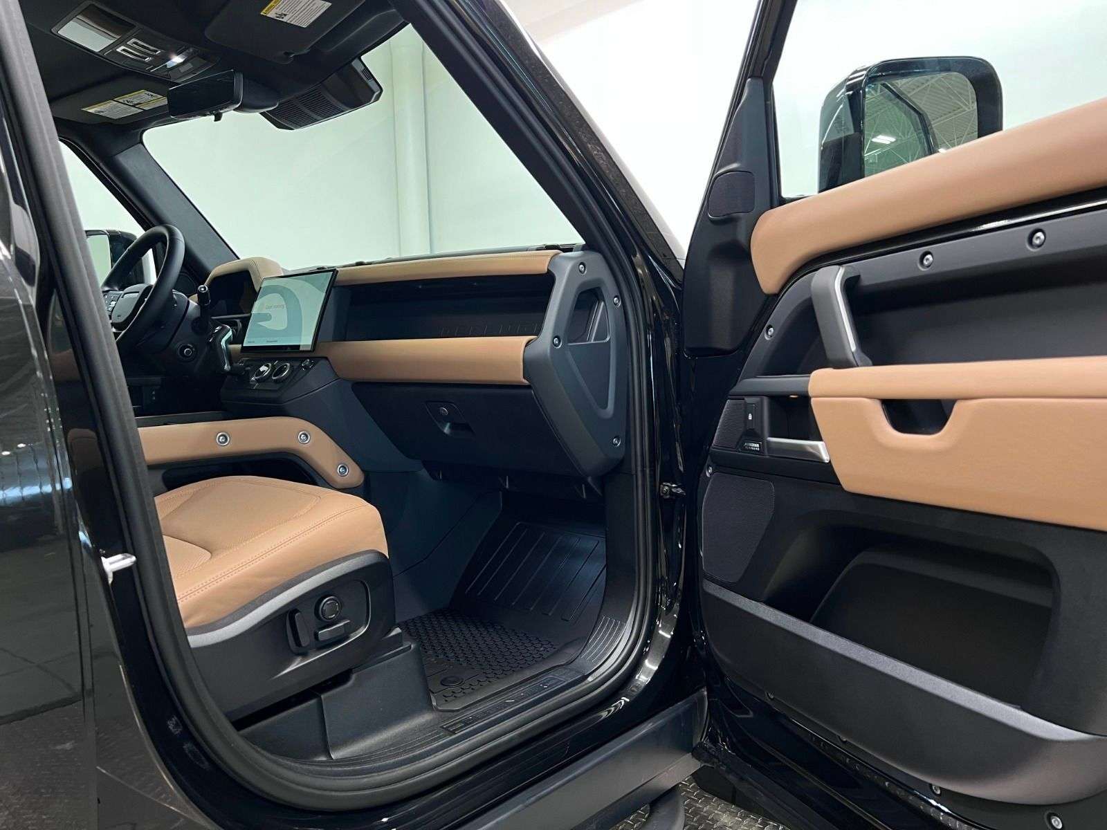 2026 Land Rover Defender 110 P400 X-DYNAMIC SE thumb 37