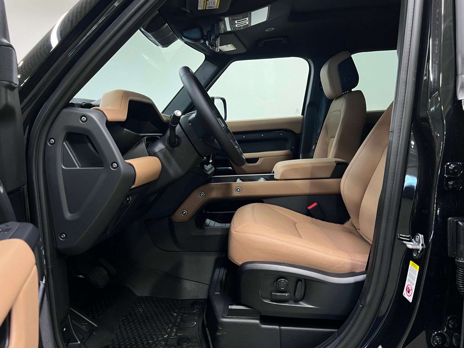 2026 Land Rover Defender 110 P400 X-DYNAMIC SE thumb 32