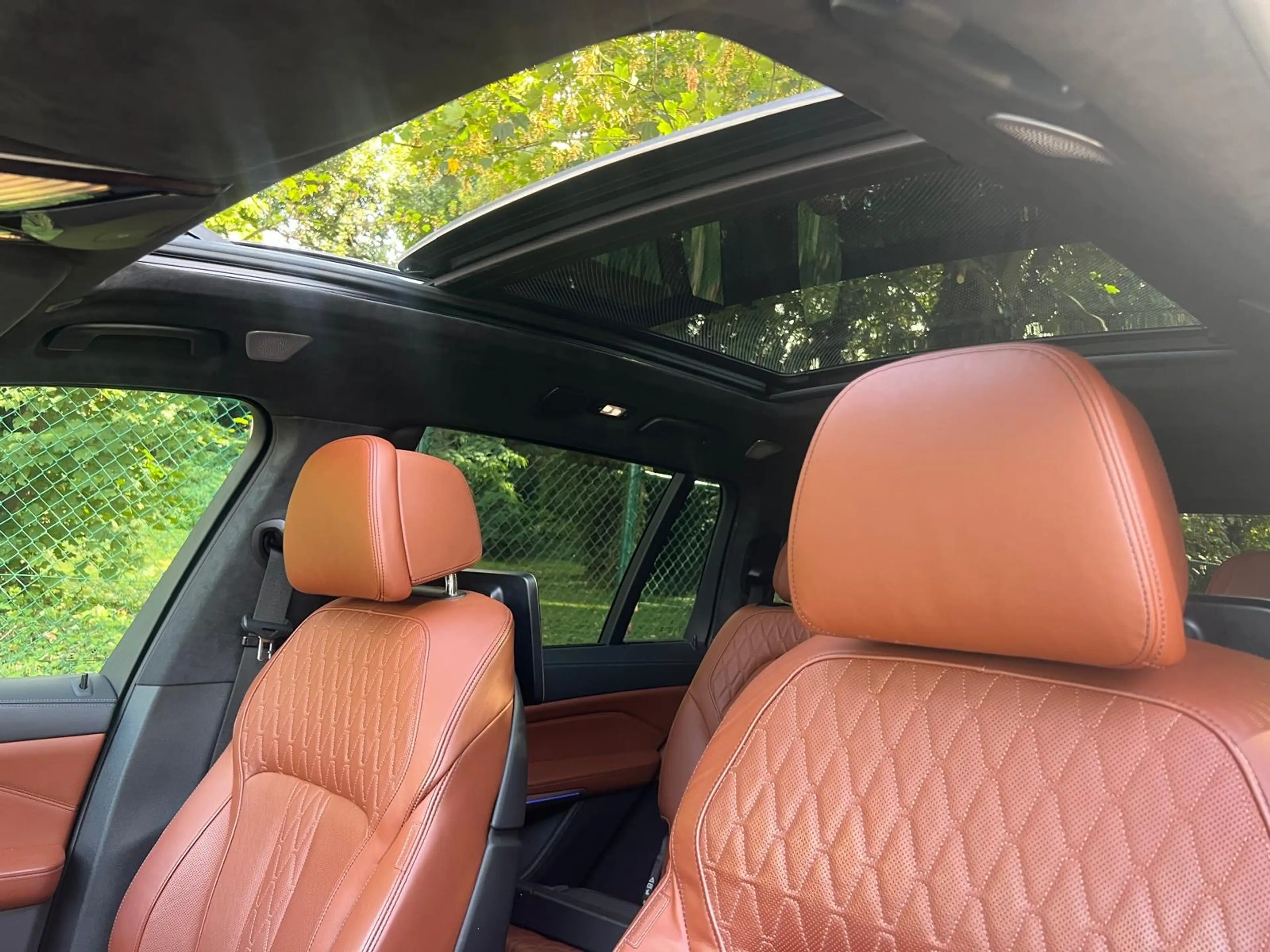 BMW X7 M X7 M50iAS (EU6AP) full 7 places Swarovski — photo 11
