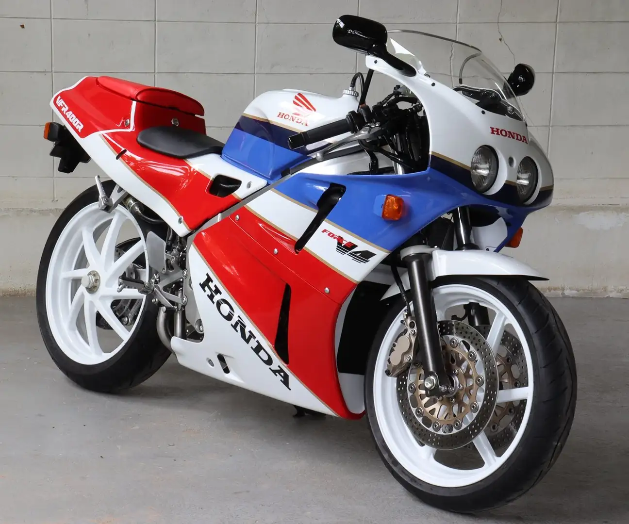 Honda VFR 400 HRC Белый - 2