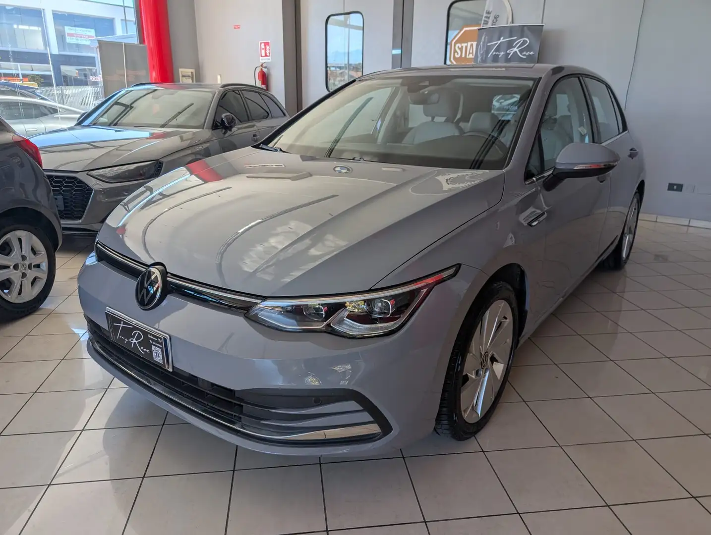 Volkswagen Golf 1.5 etsi evo Life 150cv dsg FINANZIABILE - 1