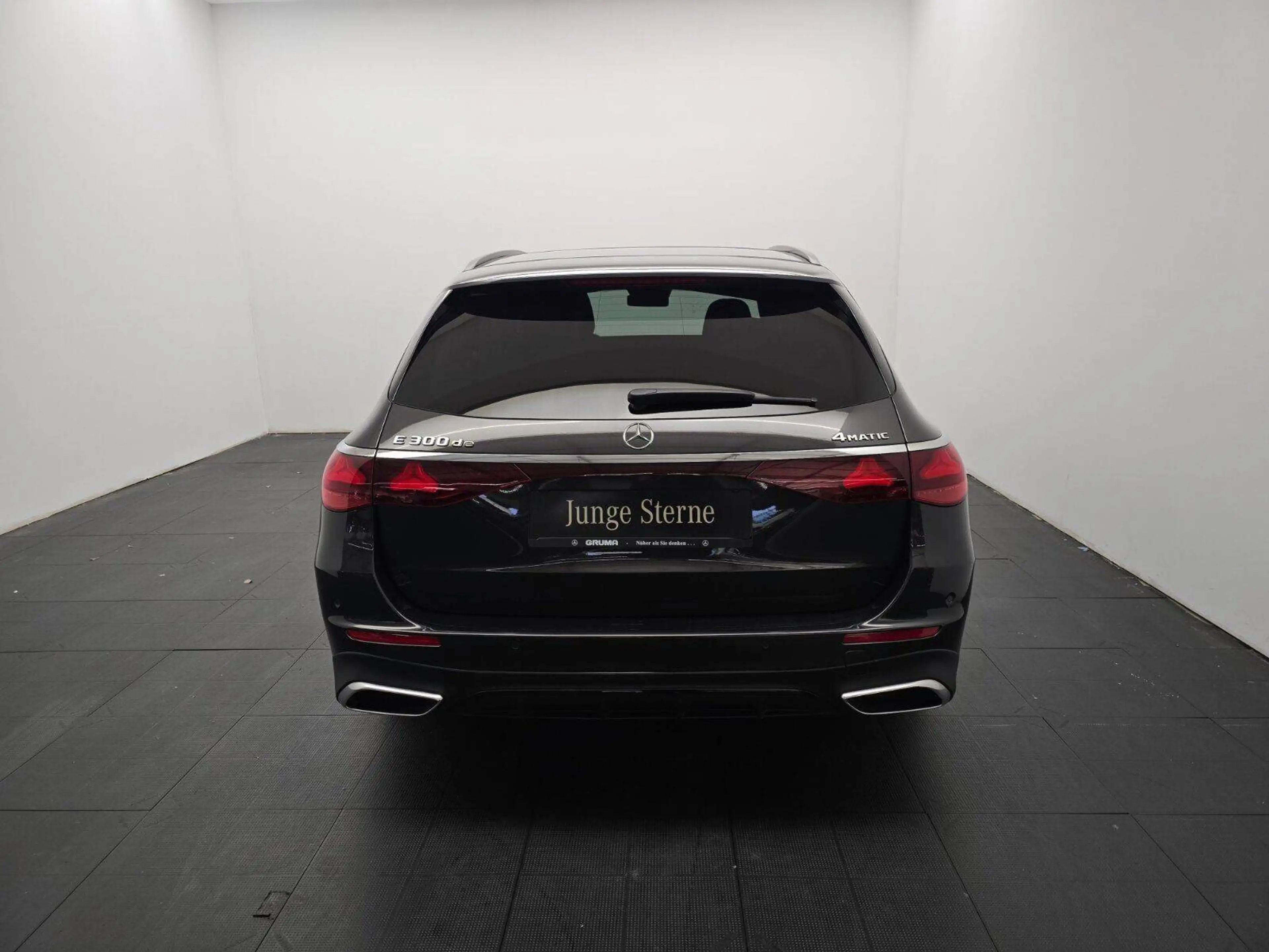 Mercedes-Benz E 300 E 300 de 4Matic AMG Line Premium (214.209) — photo 5