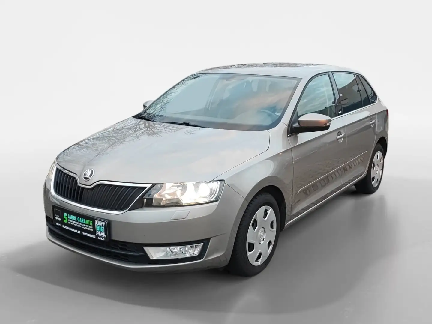 Skoda Rapid/Spaceback Rapid 1.2 TSI Joy SHZ*Xenon*Klimaautomatik* Бежевый - 2