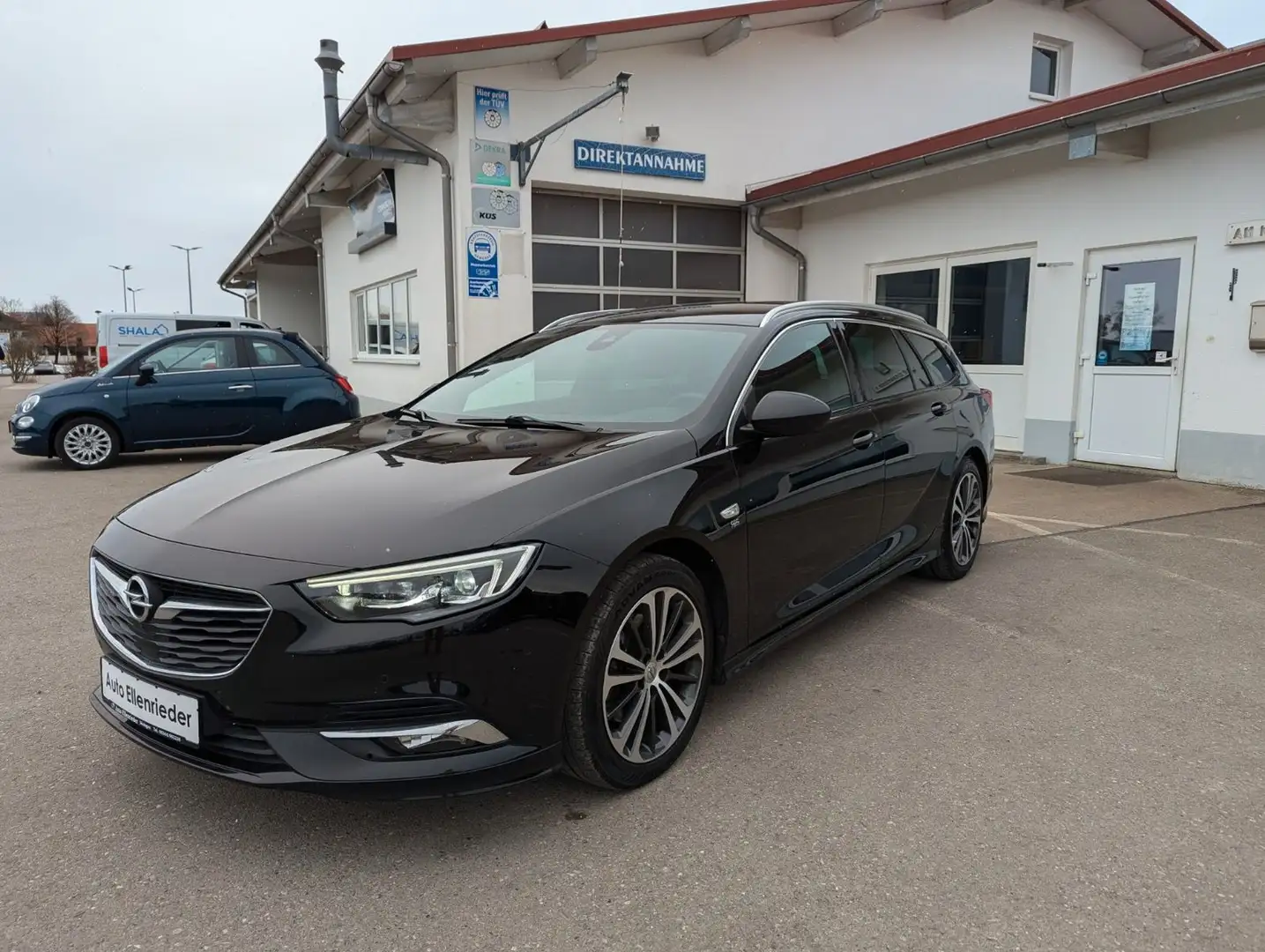 Opel Insignia B Sports Tourer Business Innovation 4x4 Schwarz - 1
