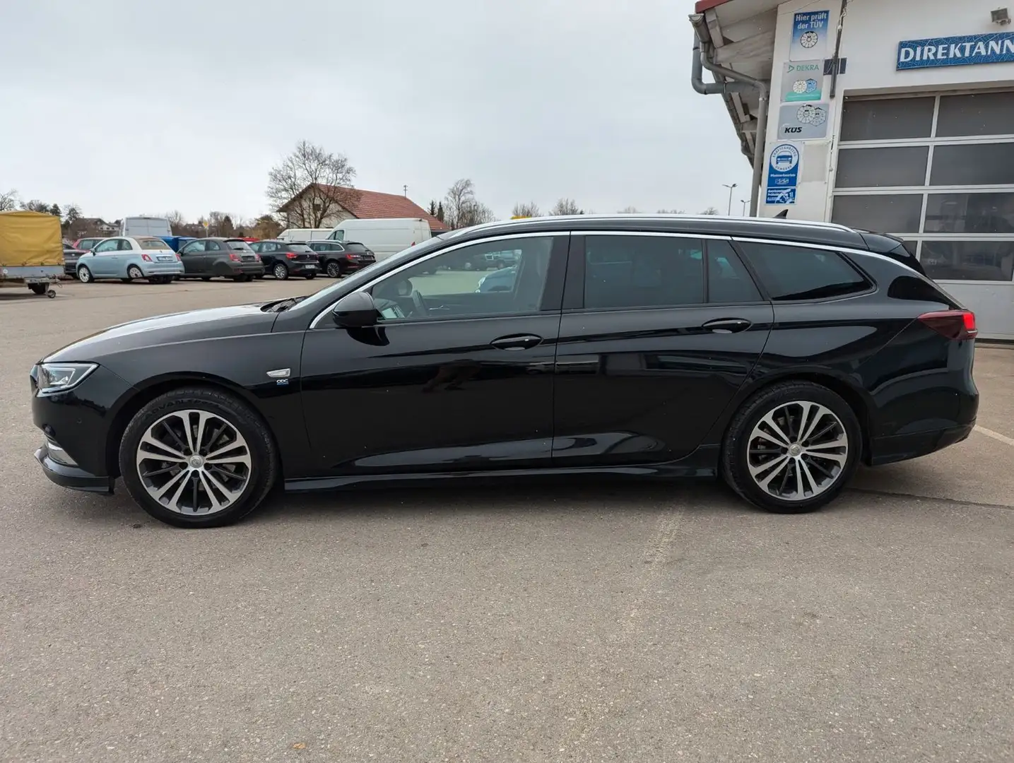 Opel Insignia B Sports Tourer Business Innovation 4x4 Schwarz - 2
