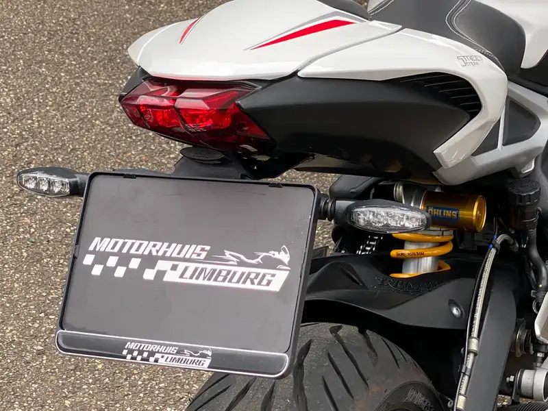 Triumph Street Triple RS - foto 7