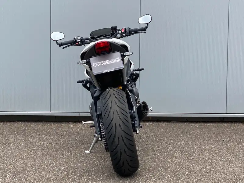 Triumph Street Triple RS - foto 6