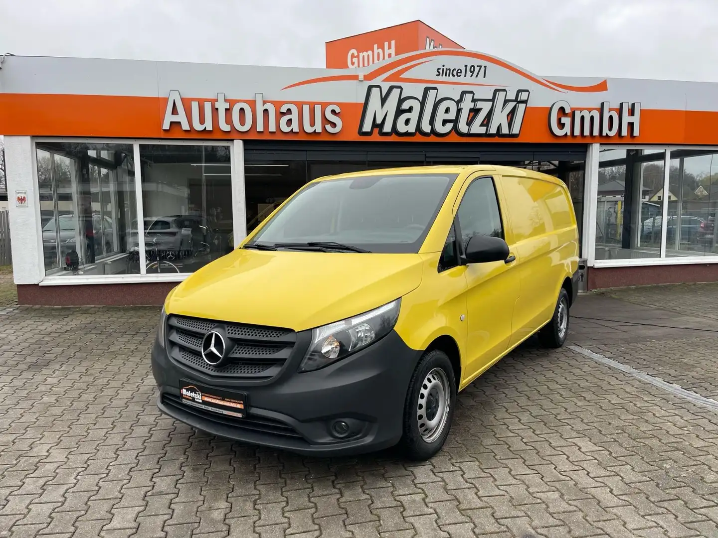 Mercedes-Benz Vito 116 CDI Kasten Lang*Kamera*StHz*AHK * Geel - 1