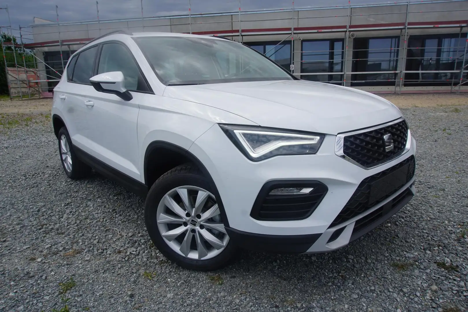 SEAT Ateca 1.5TSI Style AHK Navi/MirrorLi Kamera LED Weiß - 1