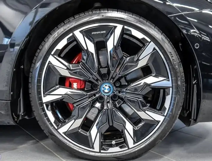 BMW ActiveHybrid 2024, foto 7